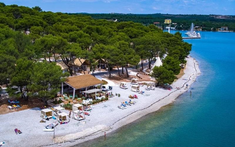 Arena 99 Glamping Pula Beach
